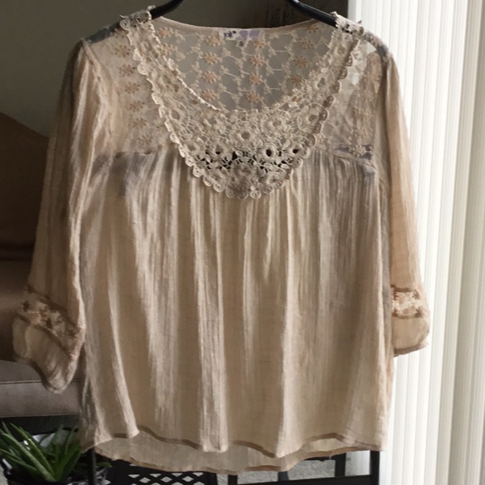Jolt misses top. Beige, sz XL